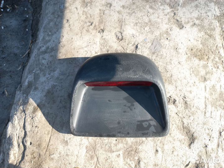 Стоп сигнал Mazda Capella GF