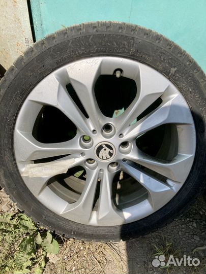 Литые диски R17 5x112 BMW Double Spoke 564/VAG