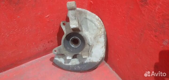 Москвич 2141 кулак передний правый азлк