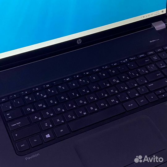 Ноутбук HP Pavilion 17-e157sr