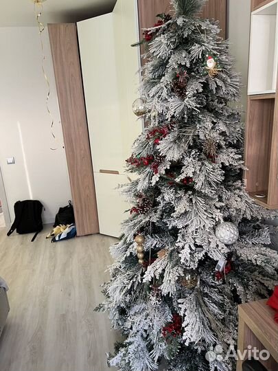 Елка искусственная заснеженная бу