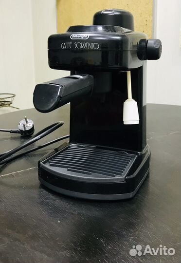 Delonghi кофемашина