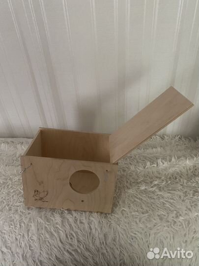 Гнездо для попугаев