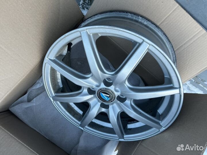 Продам литой диск Venti R16