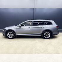 Volkswagen Passat 2.0 AMT, 2018, 46 698 км, с пробегом, цена 2 750 000 руб.