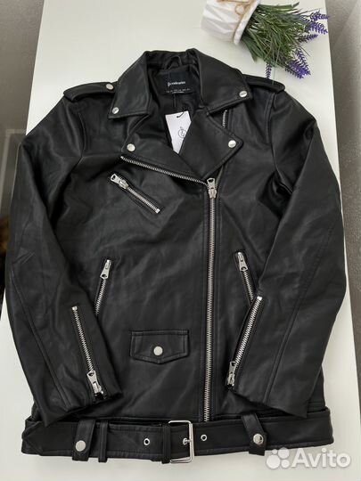 Кожаная куртка косуха Stradivarius