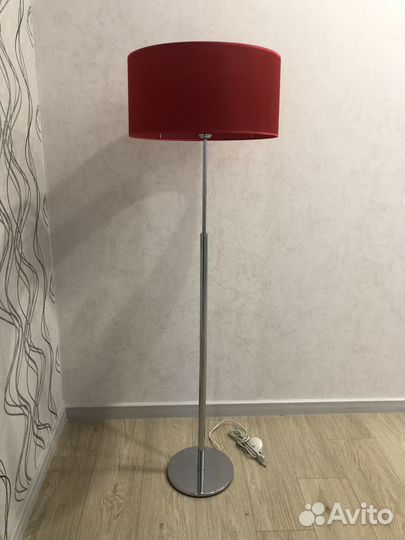 Лампа настольная красная