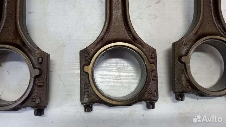 Поршень- шатун VW Passat CC