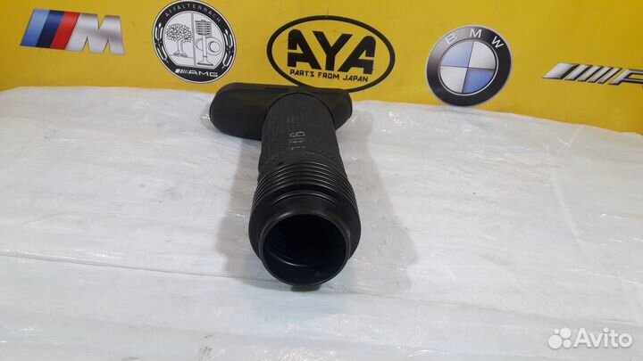 Воздуховод Mercedes W212 W204 W207 M271