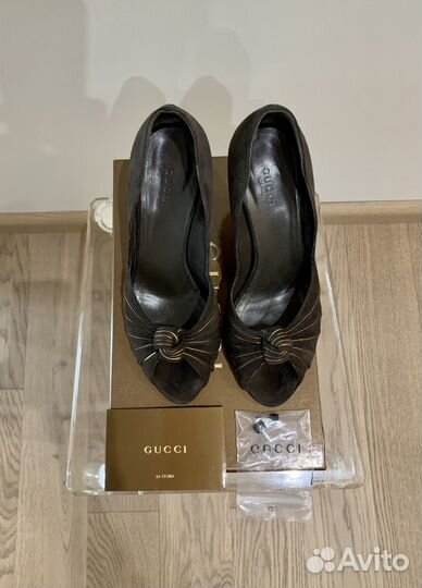 Туфли Gucci, Италия