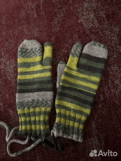 Варежки женские