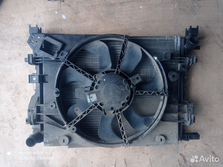 Радиатор основной Renault Logan 2014) 214105731R