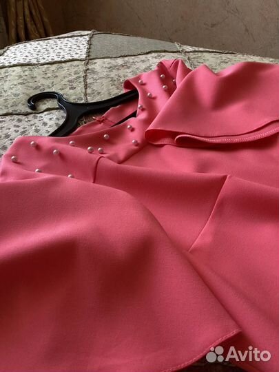 Нарядное женское платье