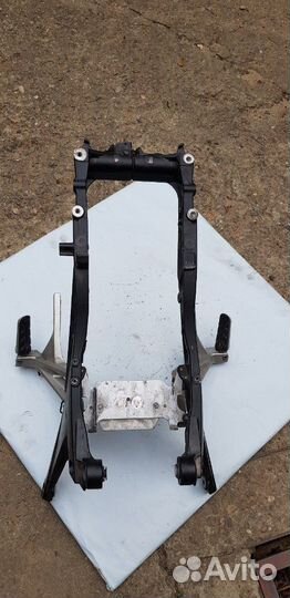 Honda VFR1200FD Задний Подрамник + Подножки