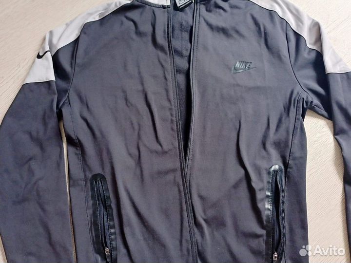 Мужская одежда, джинсы, толстовка