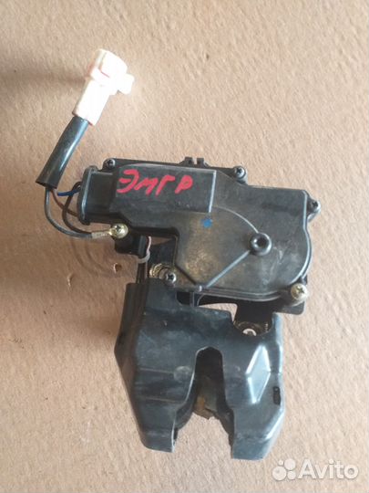 Замок багажника Geely Emgrand EC7