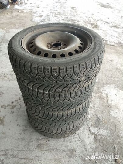 Nokian Tyres Hakkapeliitta 4 205/65 R16