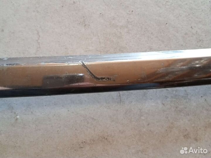 Молдинг переднего бампера Toyota Highlander U 40