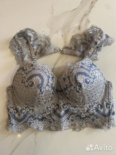 Бюстгальтер