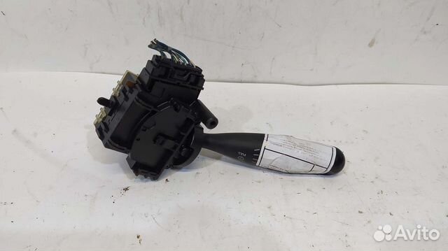 Блок подрулевых переключателей toyota Isis M1 04-1