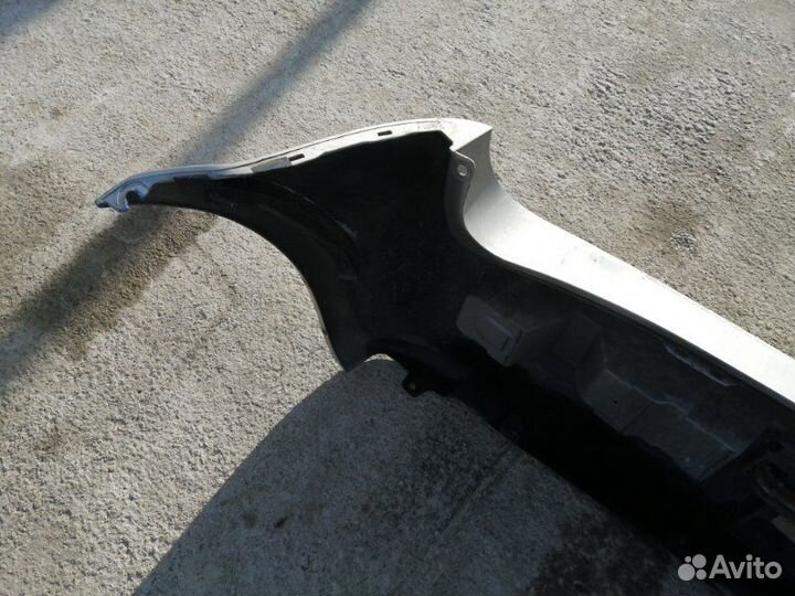 Бампер задний Nissan Cube Z11