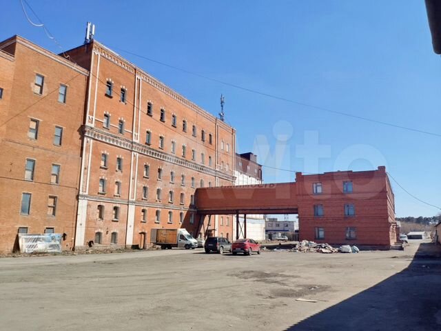 Здания 7 500 м2