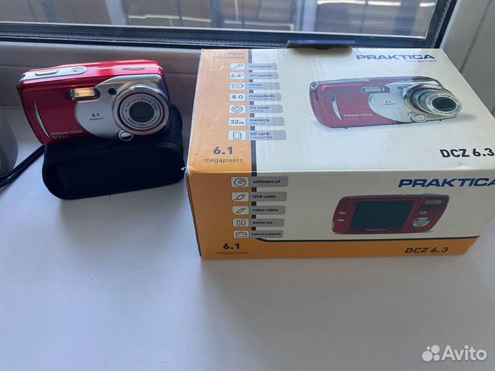 Компактный фотоаппарат praktica