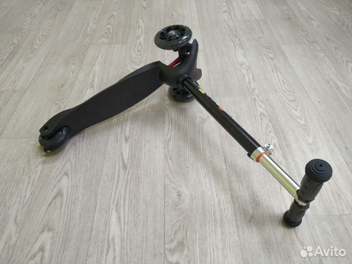 Самокат 3-х колесный детский черный