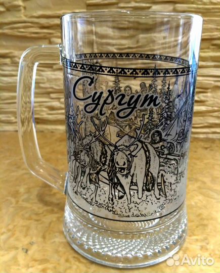 Сувенирные тарелки, пивные кружки с видами Сургута