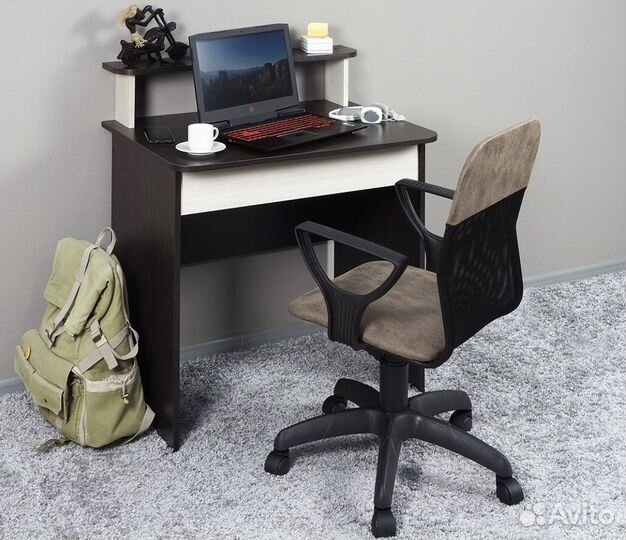 Стол компьютерный