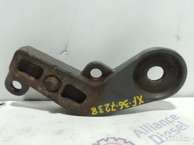 Кронштейн амортизатора передней оси нижний лев. DA