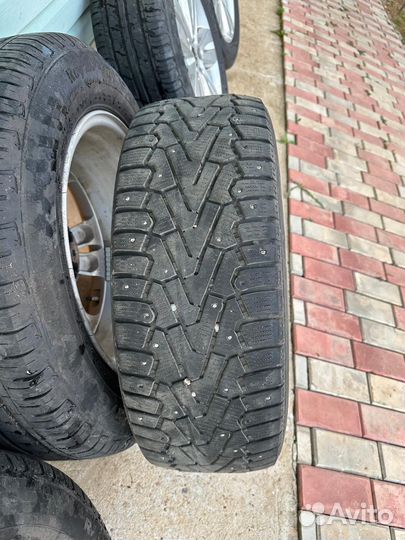 Pirelli Ice Zero 225/60 R17 103T