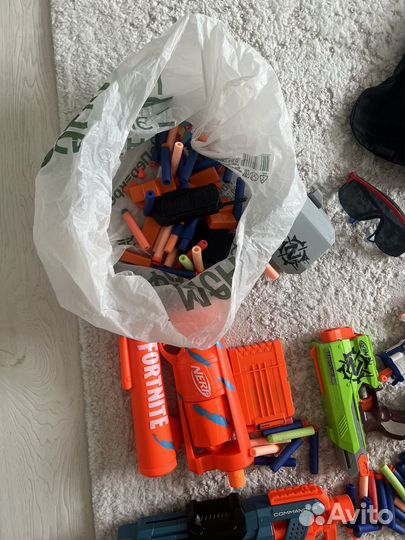 Nerf бластер и жилеты