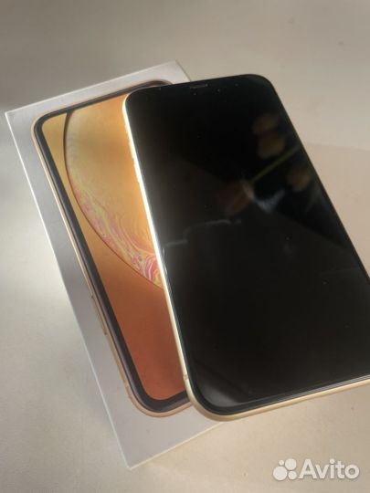 iPhone Xr, 64 ГБ