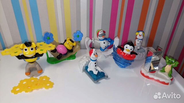 Большой киндер сюрприз maxi, снеговики, плелы и др