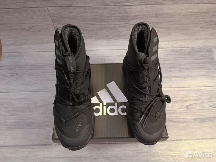 Кроссовки adidas terrex зимние