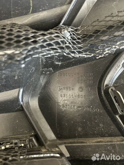 Решётка в сборе Lexus lx 570 оригинал,новая