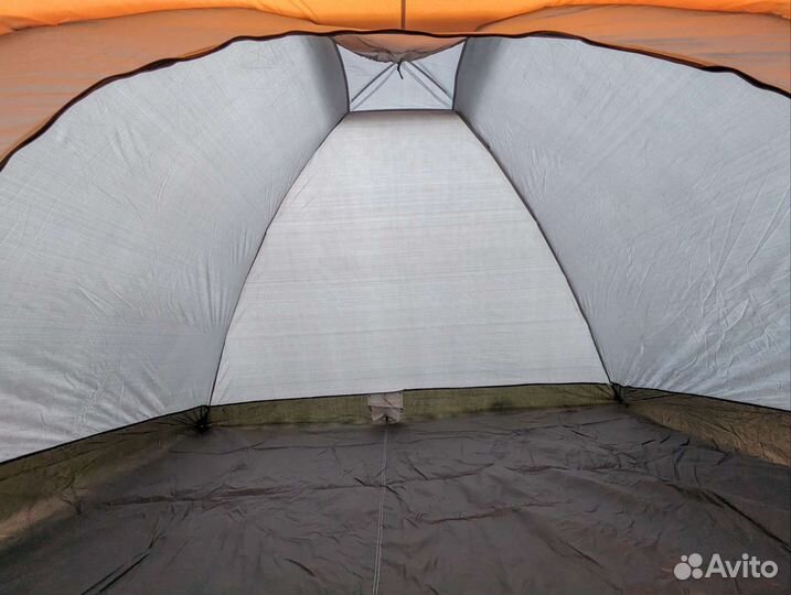 Палатка 4 местная новая