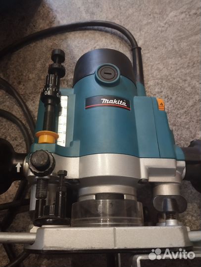 Фрезер Makita rp 1110 c