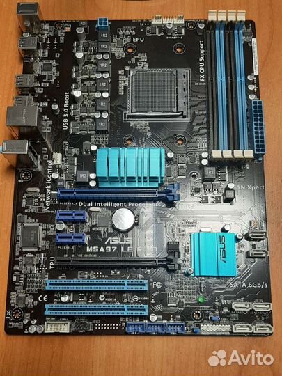 Материнская плата am3+