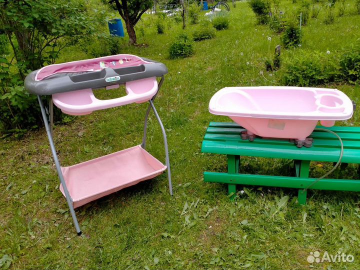Пеленальный столик с ванночкой