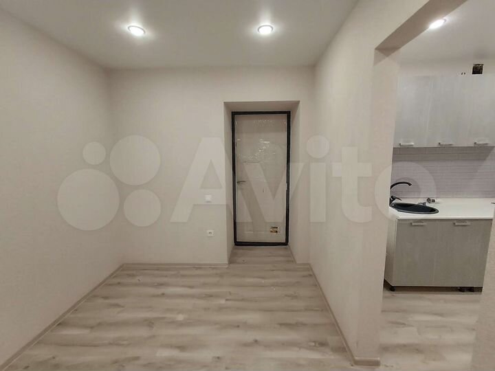 2-к. квартира, 50 м², 1/14 эт.