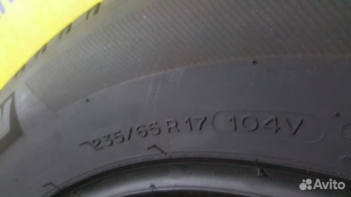 Michelin Latitude Tour HP 235/65 R17