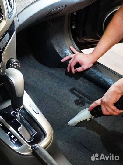 Глубокая химчистка автомобиля частный мастер