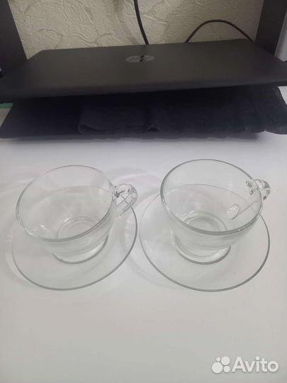 Чайные чашки с блюдцами