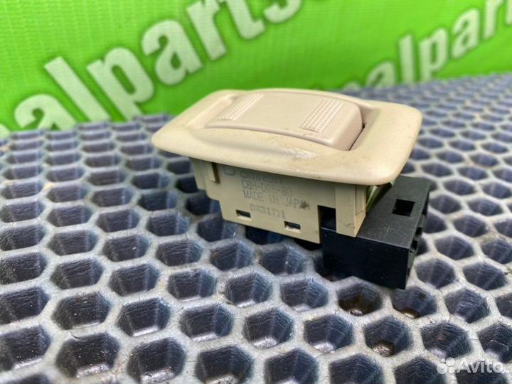 Кнопка эсп задняя левая Mazda Mpv LW5W GY-DE 2.5