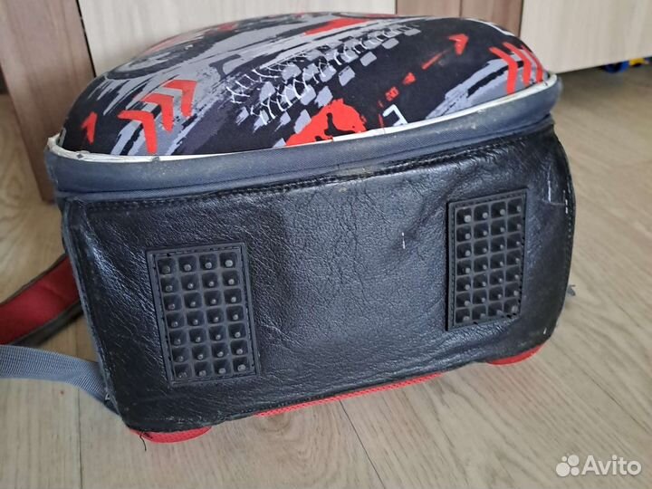 Школьный рюкзак