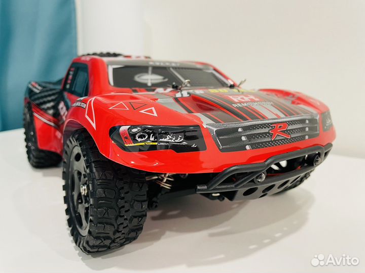 Радиоуправляемая Машинка