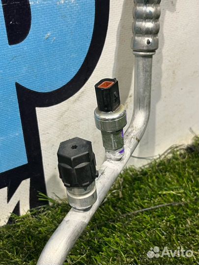 Трубка кондиционера Ford Mustang 6 S550 рест. 2018