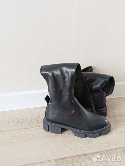 Сапоги женские